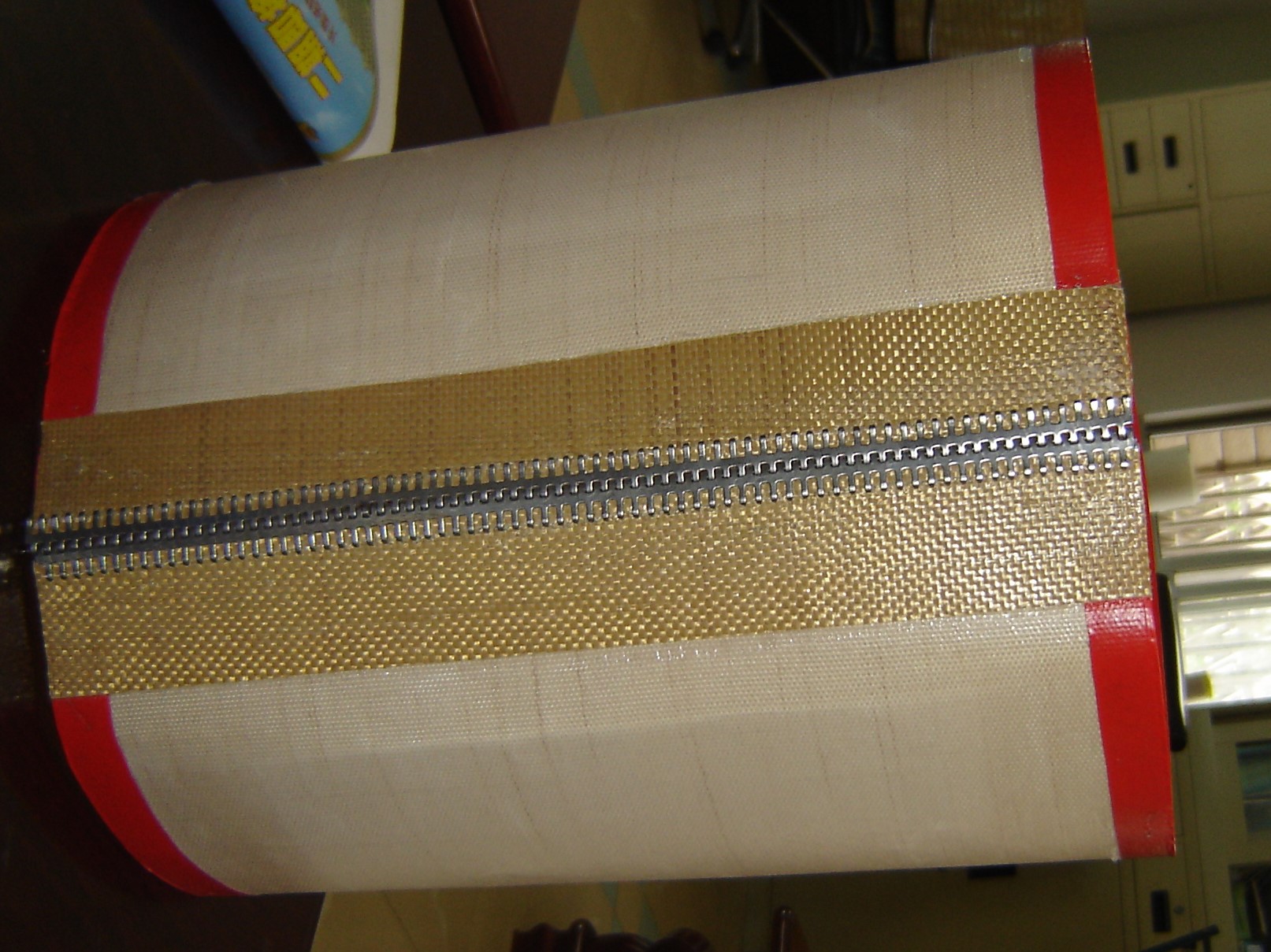 The Methods of Repairing the local wear of Teflon conveyor belt in time
